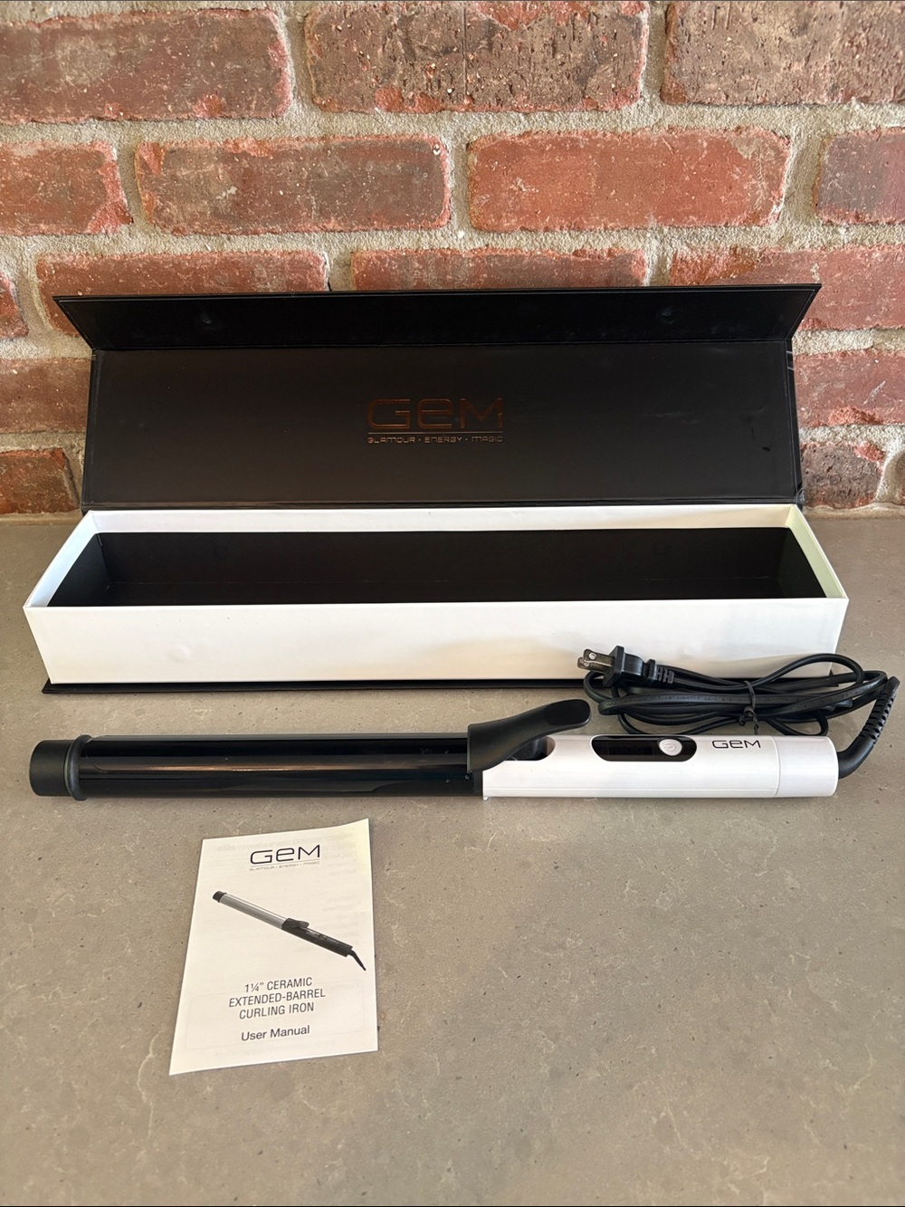 Gem-1.25" Ceramic Curling Iron - White and Black